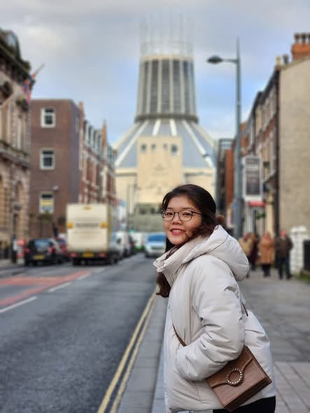 Học tiếng Anh từ bé, mình đã quen với hình ảnh Nữ hoàng Elizabeth, với tháp đồng hồ Big Ben hay Cung