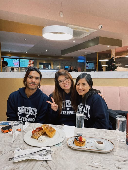 Alan, 30 tuổi, học rất chăm và giỏi, có cuộc sống vô cùng thoải mái ở Myanmar nhưng quyết định vượt 