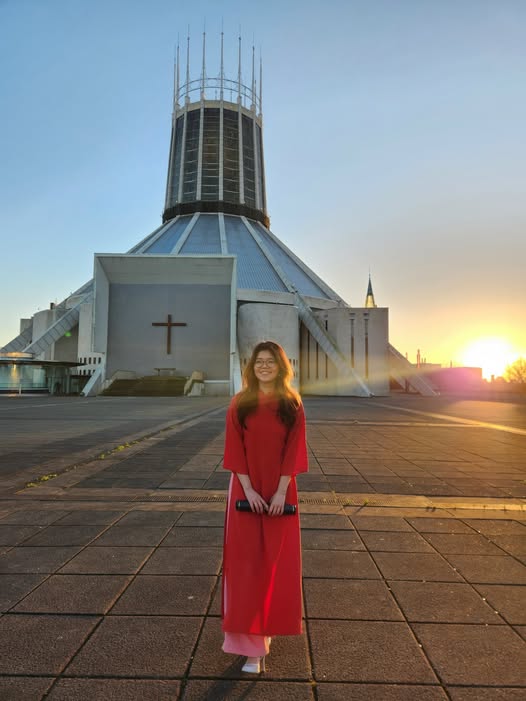 Vài năm trước, có người bạn nói với mình: “Tớ thấy Dương đang an toàn quá”. Câu nói đã trở đi trở lạ